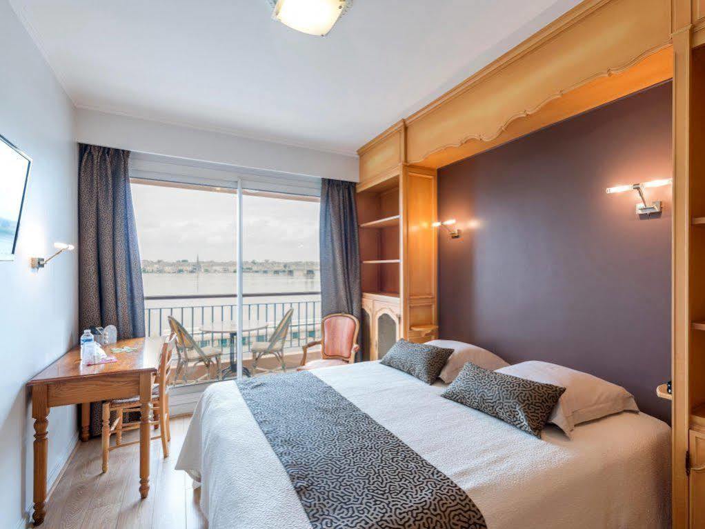Logis Hotels - Au Poisson D'Argent - Hotel 3 Etoiles Et Restaurant Le Mesnil-en-Vallée 外观 照片